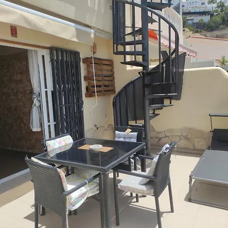 Duplex With Sea View דירה